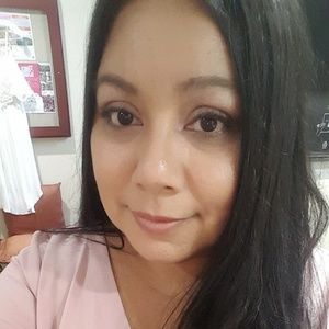 Meet your Posher, Vanessa